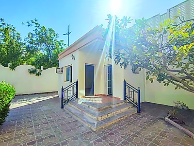 فيلا مستقلة رائعة بإطلالات خلابة