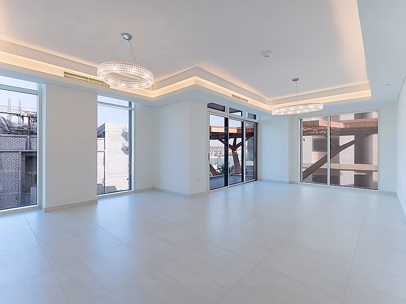 CONTEMPORARY 3-BEDROOM RESIDENCE | 10% DOWN PAYMENT | MOVE-IN READY - Photo 1
