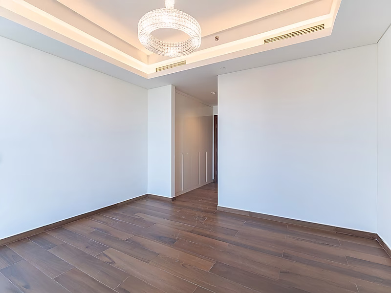 CONTEMPORARY 3-BEDROOM RESIDENCE | 10% DOWN PAYMENT | MOVE-IN READY - Photo 7