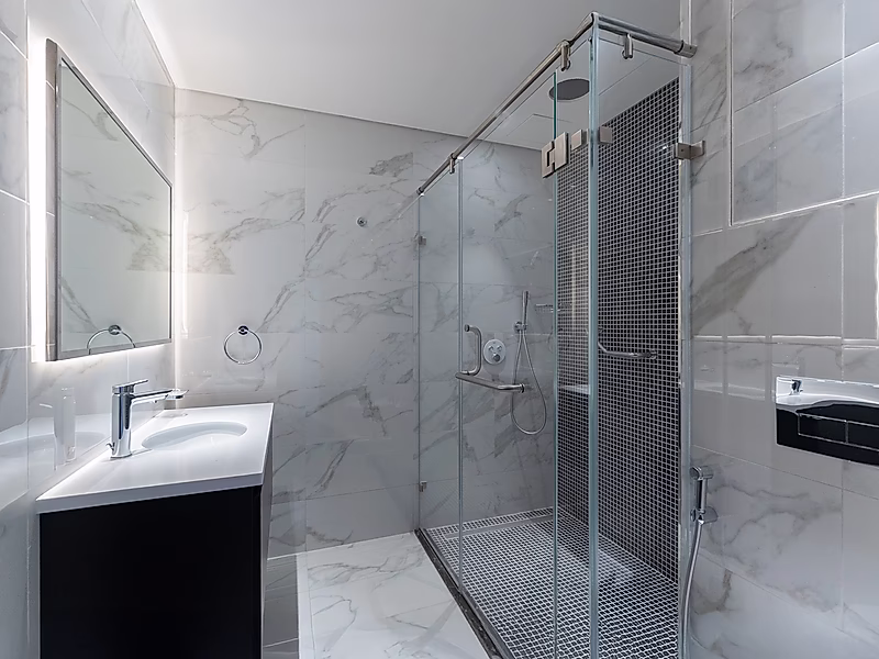 CONTEMPORARY 3-BEDROOM RESIDENCE | 10% DOWN PAYMENT | MOVE-IN READY - Photo 14