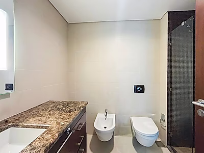 EXQUISITE 2-BEDROOM APARTMENT WITH PANORAMIC SEA VIEWS IN VIVA BAHRIYA