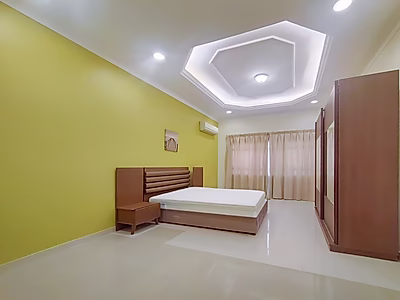 شقة أنيقة بثلاث غرف نوم بتشطيبات فاخرة