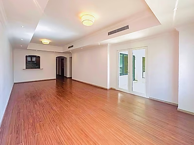 Inc bills! Huge balcony | Spacious 2br SF Apart