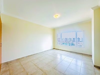 Full Marina view! Renovated 2br SF Apartment