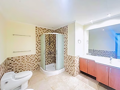 Full Marina view! Renovated 2br SF Apartment