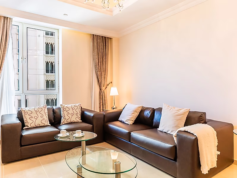 Breathtaking Views | Modern Elegance - Photo 3