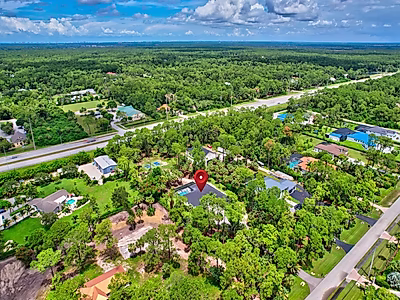 عقار فاخر في نابولي، فلوريدا | منتجع صحي خاص وتصميمات داخلية أنيقة