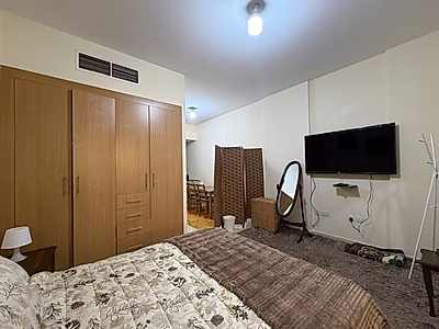 استوديو رائع في فوكس هيلز – لوسيل