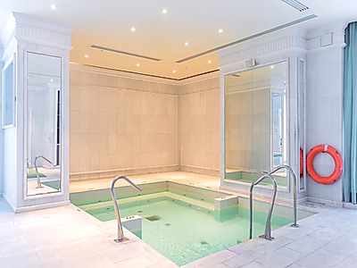 Modern 1-Bedroom Furnished Apartment in West Bay | All Inclusive | Brand New