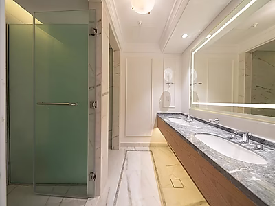 Luxury 2BR Haven | Impeccable Design