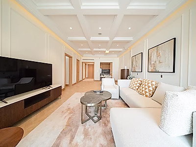 Newly built upscale residence in The Pearl