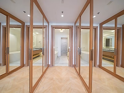 Newly built upscale residence in The Pearl