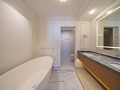 Newly built upscale residence in The Pearl