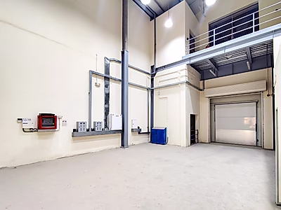 مخزن تبريد جديد بالكامل || مجهز بالكامل || موقع مميز