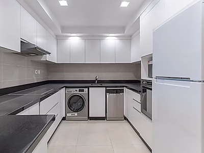 شقة بانورامية فاخرة في فيفا بحرية | ابراج المتحدة | إطلالة بحرية | دور علوي