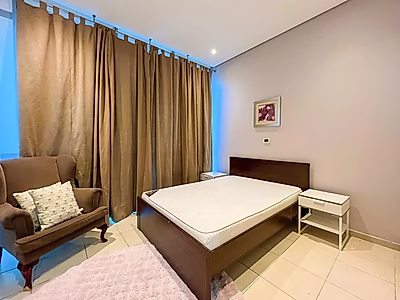 شقة مذهلة بثلاث غرف نوم بأناقة عصرية