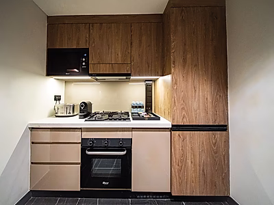 عرض جديد!! | غرفة نوم واحدة مخدومة بالكامل | دخول للشاطئ | ووترفرونت