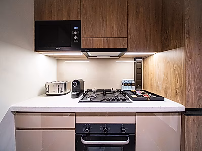 عرض جديد!! | غرفة نوم واحدة مخدومة بالكامل | دخول للشاطئ | ووترفرونت