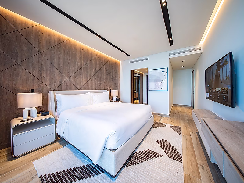 Hot Deal! All-Inclusive Serviced Apartment | Long-Term Value - Photo 6