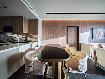 لفترة محدودة! | سكن فاخر بخدمات فندقية | عقد طويل الأمد