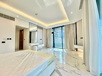 Chic 2BR Retreat | Full Sea View