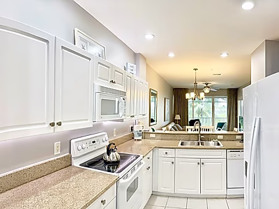 شقة فاخرة بغرفتي نوم في منتجع ليلي، نابولي - إمكانية الوصول إلى ملعب الغولف و15 دقيقة إلى الشاطئ | استثمار مثالي أو منزل لقضاء العطلات