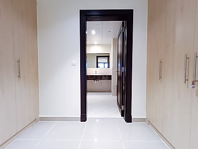 SPACIOUS 1BR SEMI FURNISHED IN THE PEARL | PORTO ARABIA