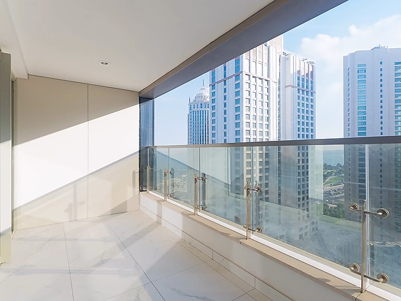 EXQUISITE 3BR+MAID | SEA VIEWS | WEST BAY - Photo 9