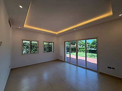 RENOVATED | 4BR + M - BEACH ACCESS | WESTBAY LAGOON