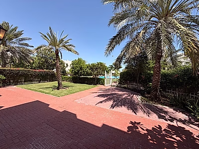 RENOVATED | 4BR + M - BEACH ACCESS | WESTBAY LAGOON