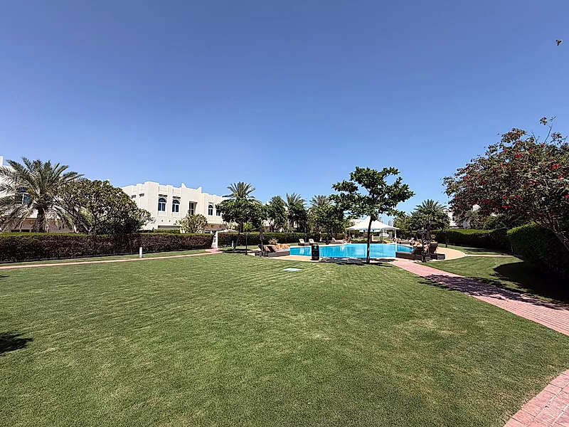 RENOVATED | 4BR + M - BEACH ACCESS | WESTBAY LAGOON - Photo 23