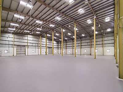 مصنع حديد للبيع في المنطقة الصناعية الجديدة