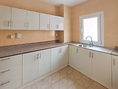 مصنع حديد للإيجار في المنطقة الصناعية الجديدة