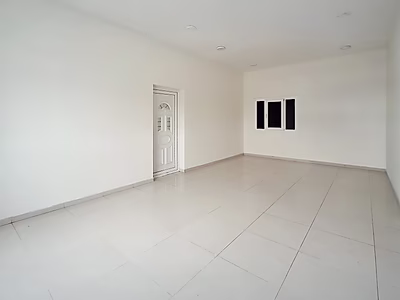 مصنع حديد للإيجار في المنطقة الصناعية الجديدة