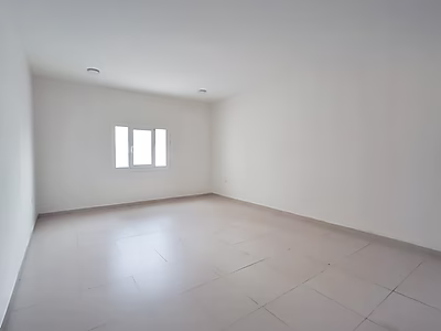 مصنع حديد للإيجار في المنطقة الصناعية الجديدة