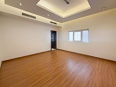 فيلا تجارية | أكثر من 8 غرف نوم | تشطيبات فاخرة