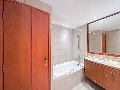 فواتير شاملة! استوديو أنيق مع إطلالات على الواجهة المائية