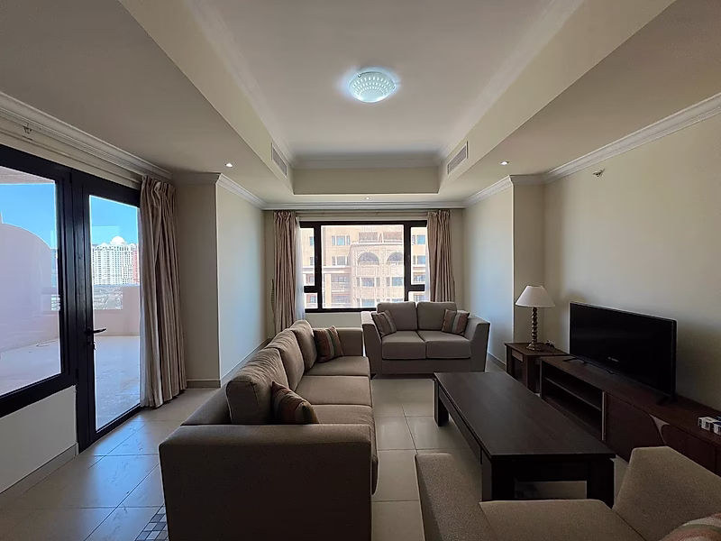 Spacious 1 Bedroom + Office with Panoramic Views | Fully Furnished with Bills | Unbeatable Price! - Photo 1