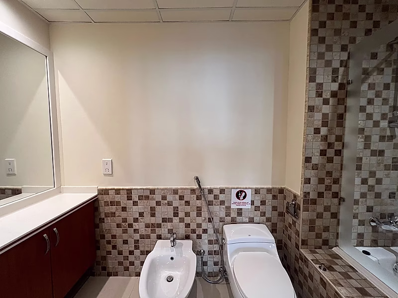 Spacious 1 Bedroom + Office with Panoramic Views | Fully Furnished with Bills | Unbeatable Price! - Photo 16