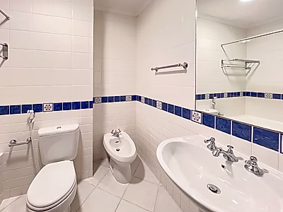 Fully Furnished 4BR + office | Partial Sea View | Bills Included