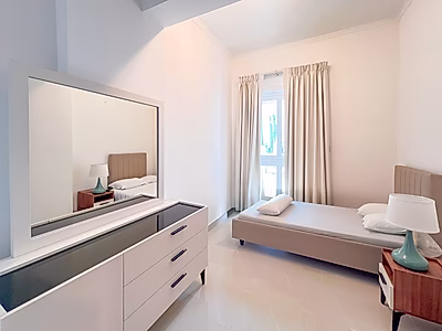 Fully Furnished 4BR + office | Partial Sea View | Bills Included