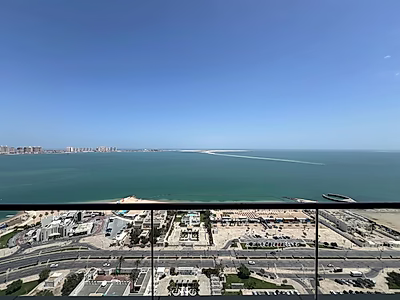 شقة فسيحة بإطلالة بحرية خلابة | 3 غرف نوم + 3 أشهر | شرفة | ويست باي