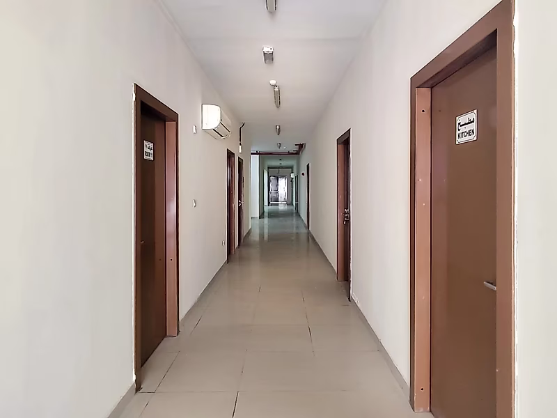 B+G+M | FOOD WAREHOUSE | COLD STORAGE | SHOWROOM | OFFICES | ROOMS - Photo 25
