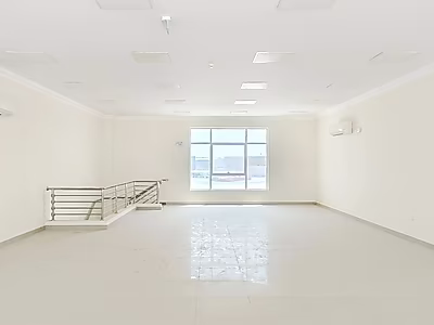 MODERN LOGISTICS HUB WITH SHOWROOM AND OFFICES