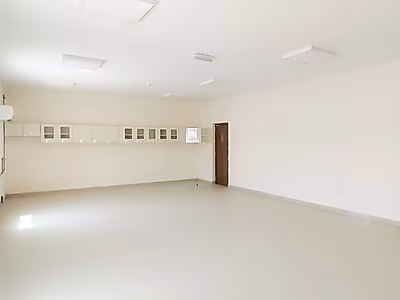 MODERN LOGISTICS HUB WITH SHOWROOM AND OFFICES