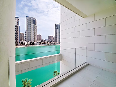 شقة فسيحة ذات ديكورات أنيقة