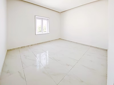 فيلا فاخرة تضم أكثر من 8 غرف نوم | جريان جنيحات