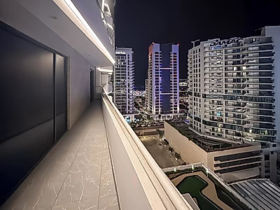 شقة أنيقة بغرفتين بإطلالات خلابة