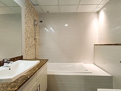 Exquisite 2BR Haven by the Marina