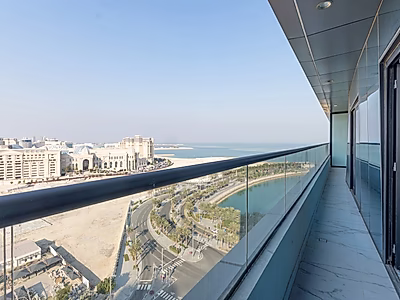 العيش الفاخر | شقة رائعة مكونة من غرفتي نوم مع إطلالة على البحر